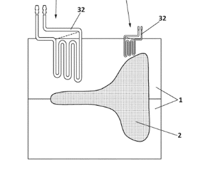 Device and method for improved cooling of a metallic alloy in a sand mold