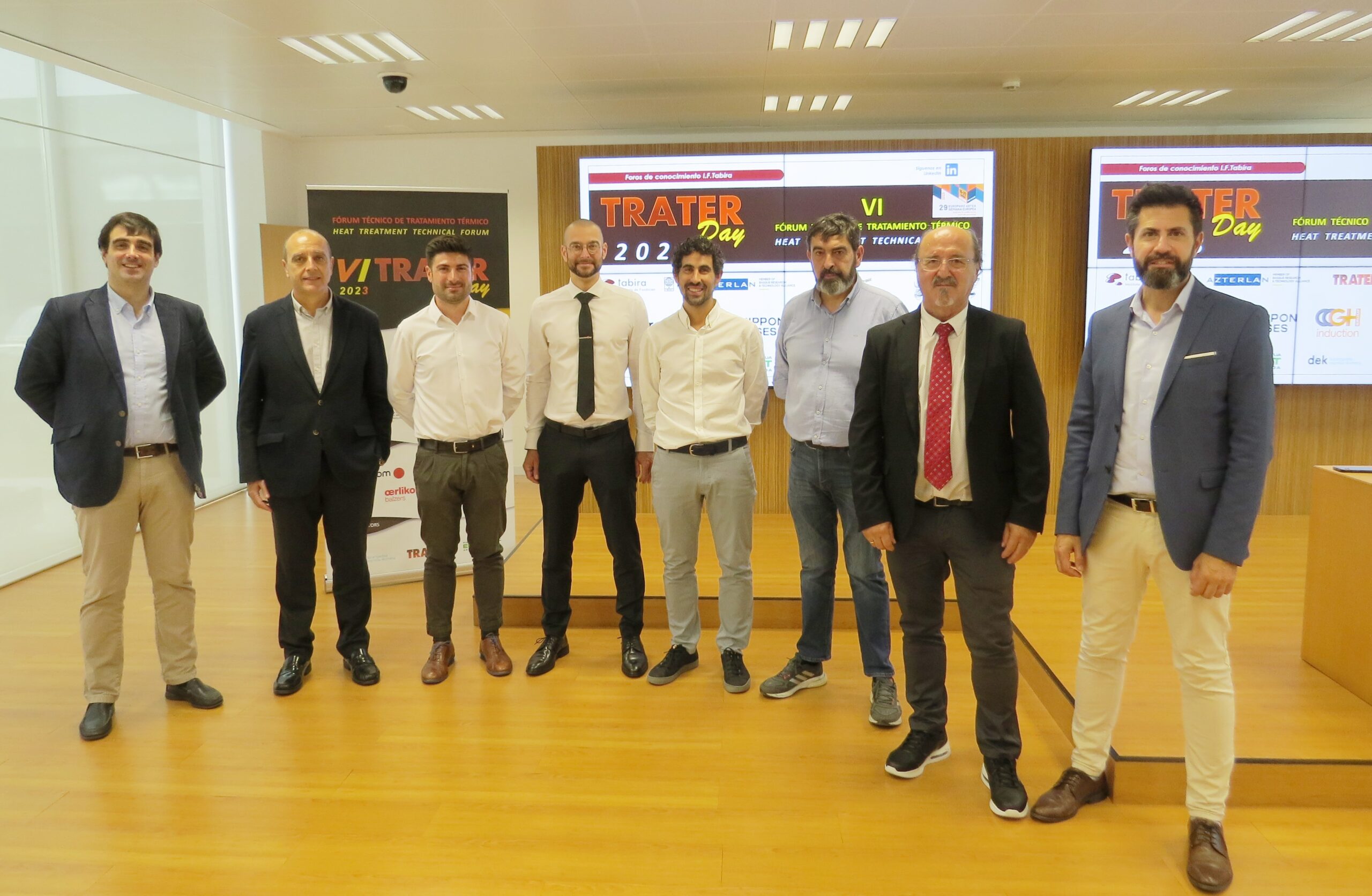 El equipo de ponentes y colaboradores de este Fórum Técnico de Tratamiento Térmico. 